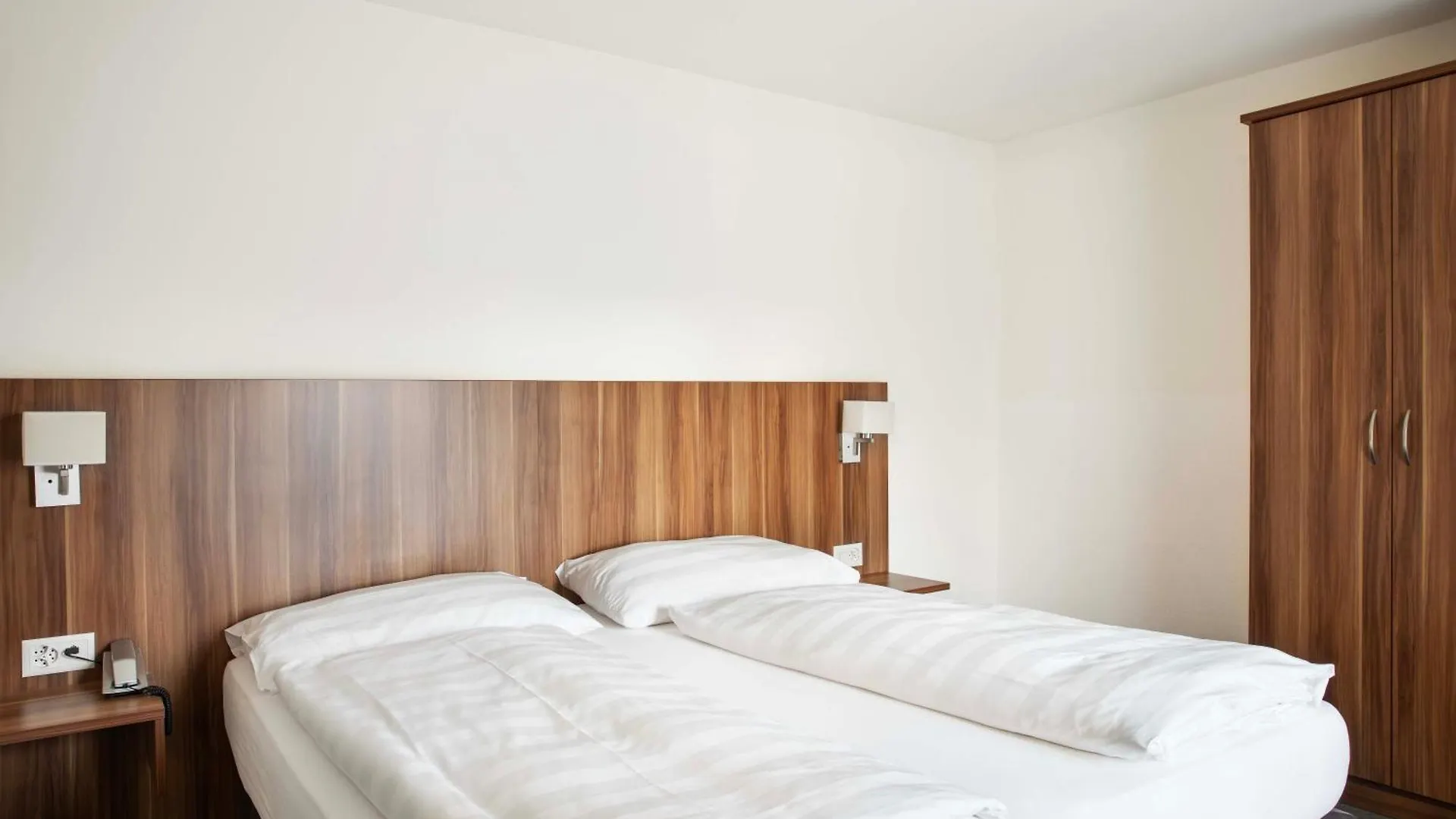 Hotel Resslirytti Bâle 3*,  Suisse