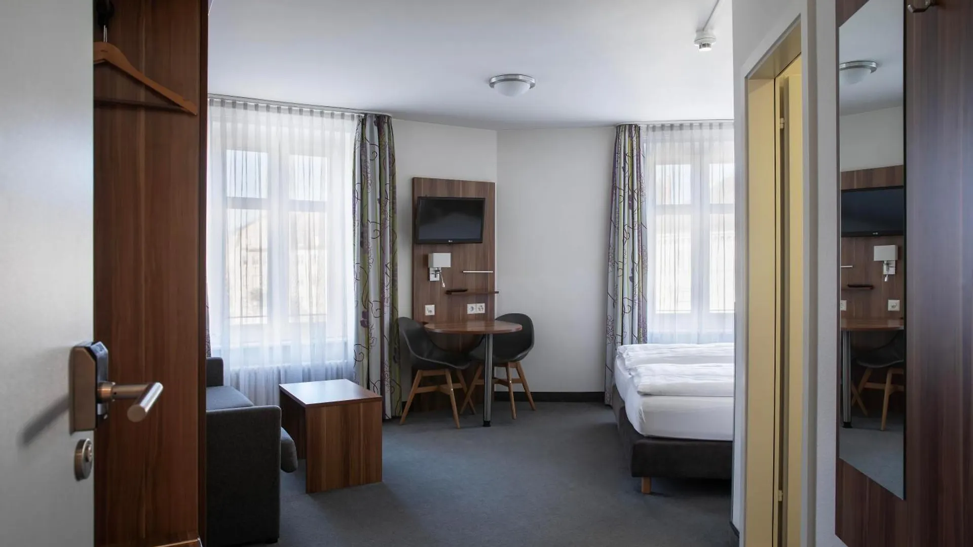 ***  Hotel Resslirytti Basel Switzerland