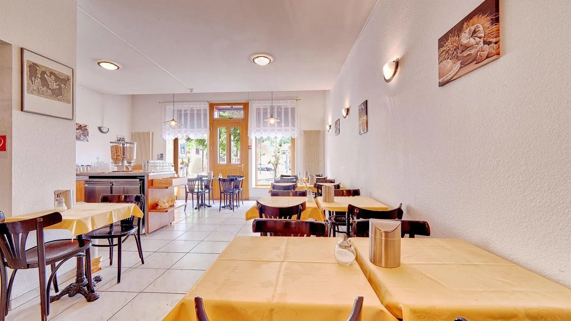 בזל Hotel Resslirytti